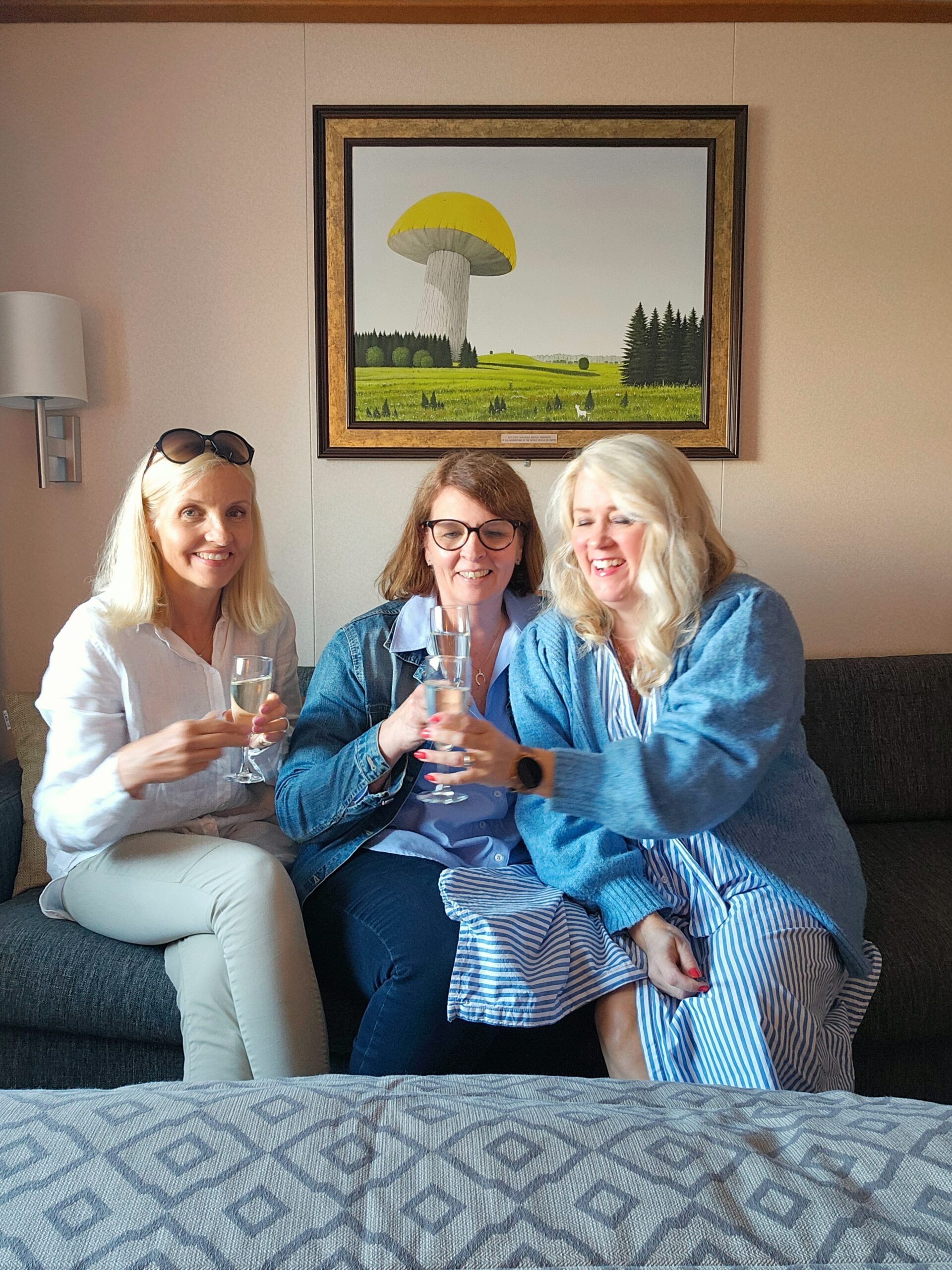 Ahvenanmaalla kuin ulkomailla. Rakkaan ystävän 60-vuotisreissu!